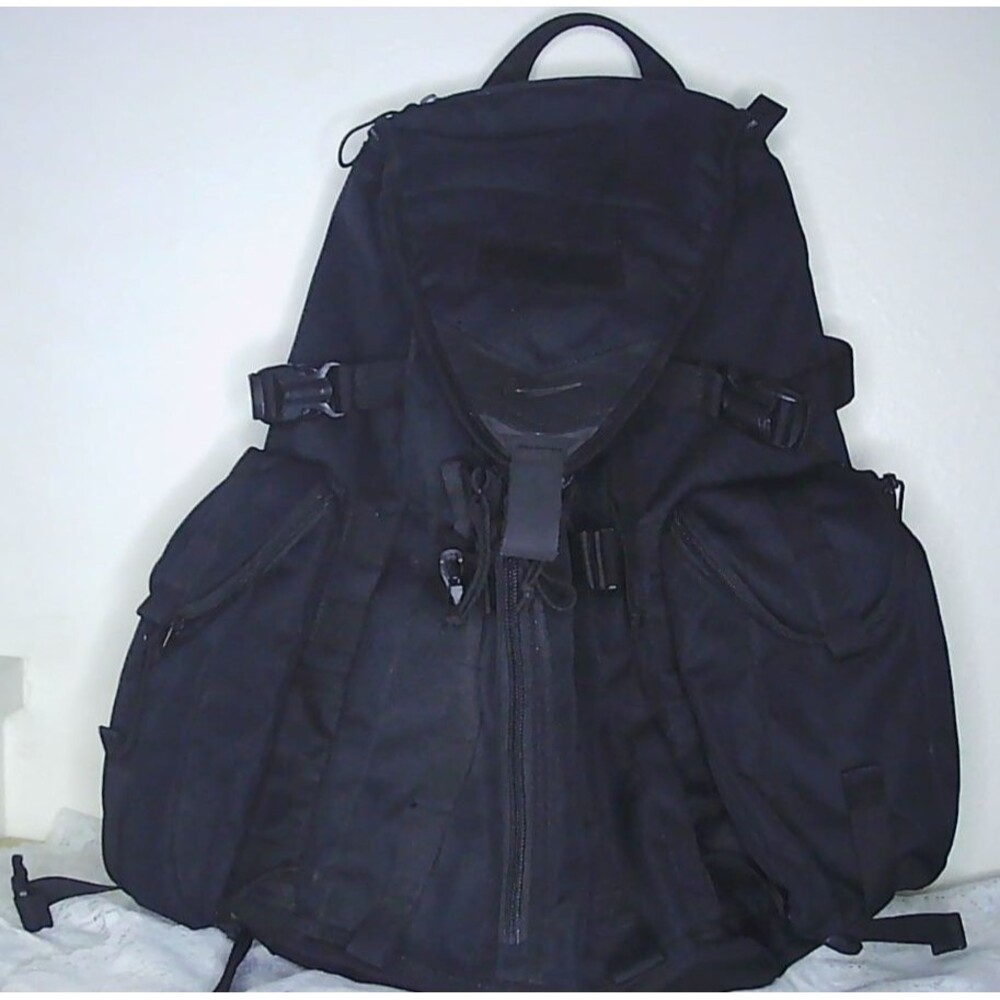 NIKE SFS Backpack BLACK Responder Tactical Gym Bag w Handle Waist Strap